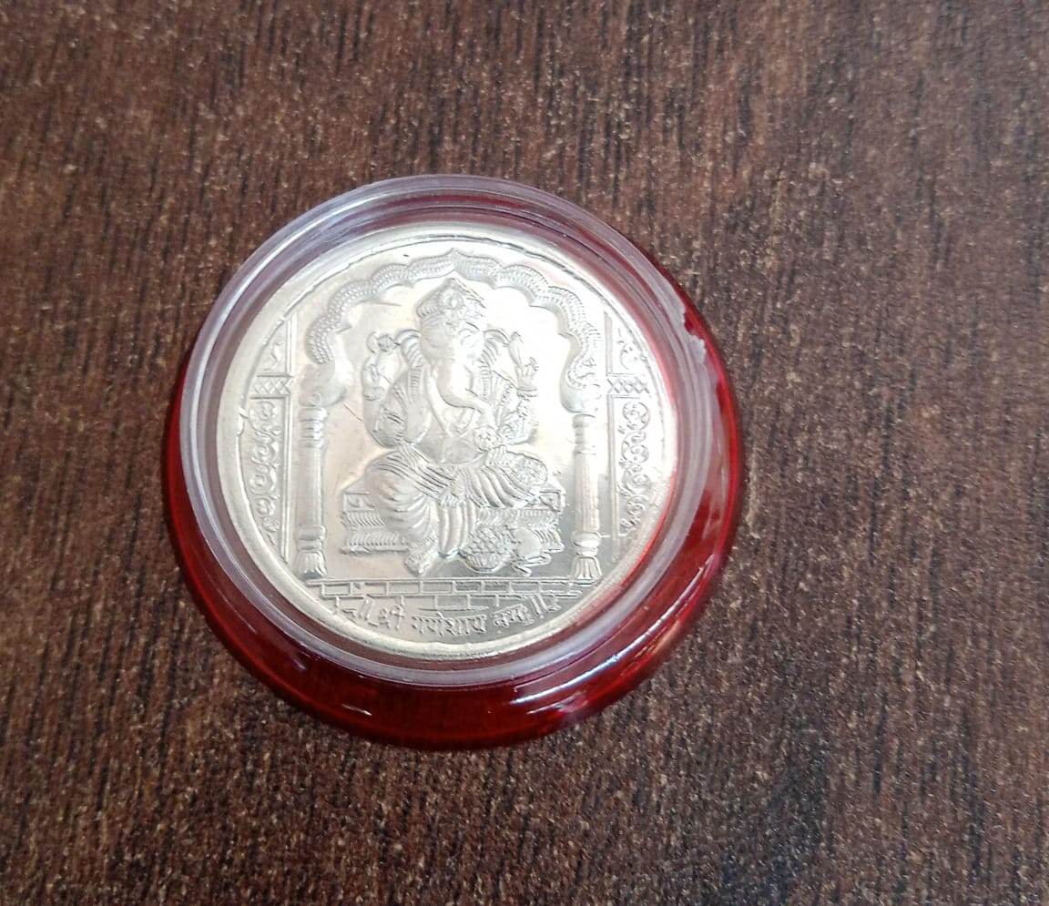 Ganesh Ji, Silver color Coin for Gift & Pooja | Silver Coin | Silver Coin / Diwali Gift (1 Pc / (Metal is not silver) - infinityexculsivestore.com