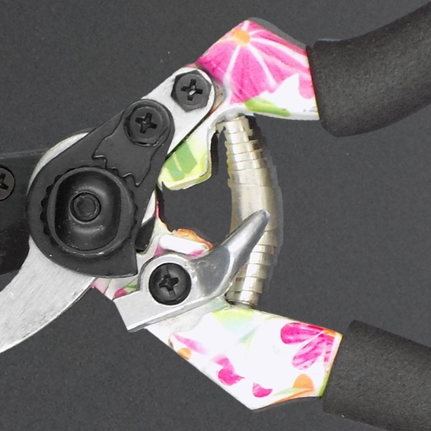 Garden Sharp Cutter Pruners Scissor with grip-handle - infinityexculsivestore.com