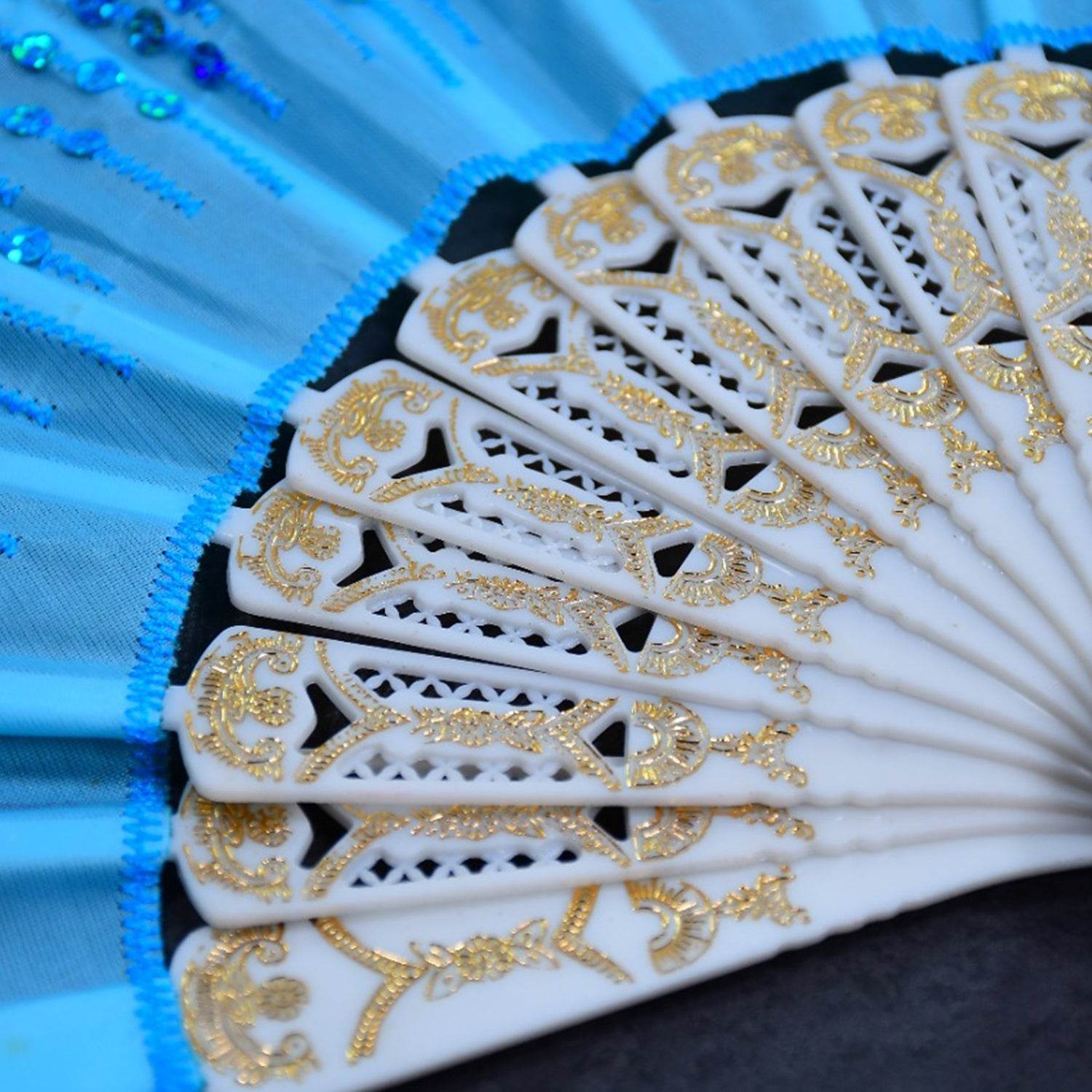 Hand Folding Fan, Chinese Vintage Style Handheld Fan with Fabric Sleeve - infinityexculsivestore.com