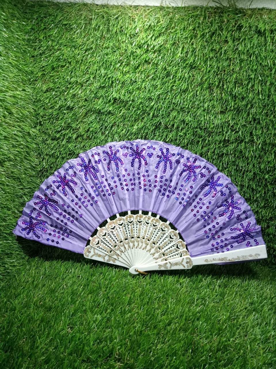 Hand Folding Fan, Chinese Vintage Style Handheld Fan with Fabric Sleeve - infinityexculsivestore.com