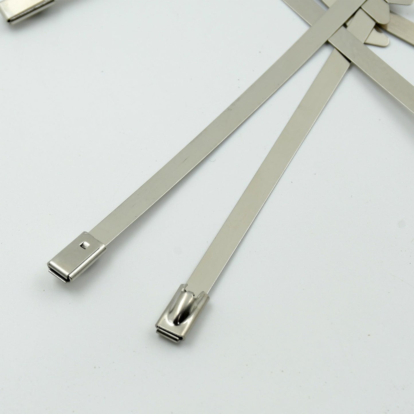 Stainless Steel Cable TIE Used for Solar, Industrial and Home Improvement Multipurpose HIGH Strength, Self - Locking Zip Ties, Multi - purpose Tie, Portable Rustproof 100Pcs Wide Application Zip Tie Set for Building (4.6x100MM / 100 pcs Set) - infinityexculsivestore.com