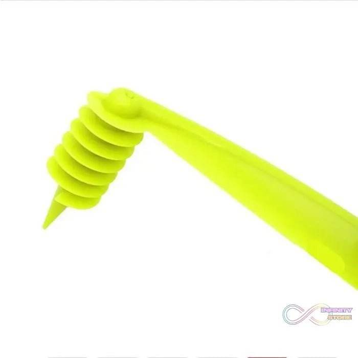 Kitchen Plastic Vegetables Spiral Cutter / Spiral Knife / Spiral Screw Slicer - infinityexculsivestore.com