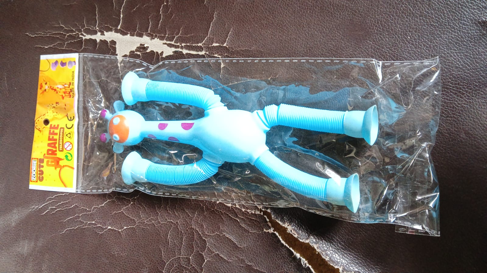 LED Giraffe Telescopic Suction Cup Toys (1 Pc) - infinityexculsivestore.com