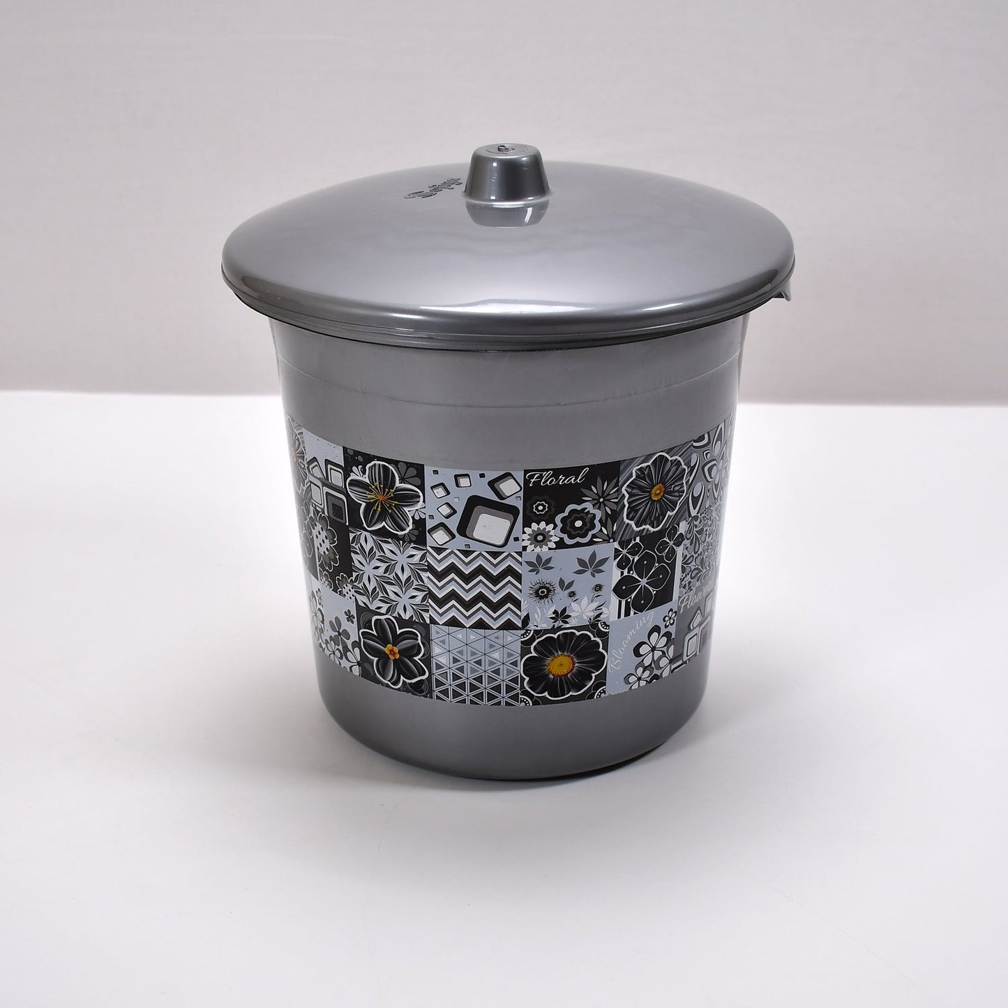 Large Capacity Plastic Bathroom Set of 7Pieces (1pc Big Tub, 1pc bucket,1pc , 1pc Mug, 1pc Soap Case, 1pc , 1pc Stool) - infinityexculsivestore.com