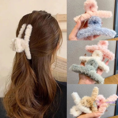 Large Plush Hair Claw Clips, Plastic Fluffy Hair Claw Hair (1 Pc / Mix Color) - infinityexculsivestore.com