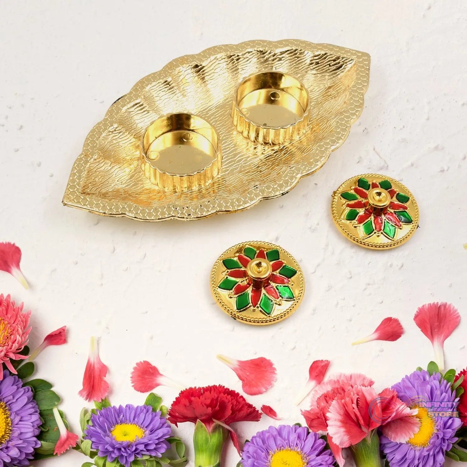 Leaf Shape Special Puja Thali (1 Pc / Mix Design) - infinityexculsivestore.com
