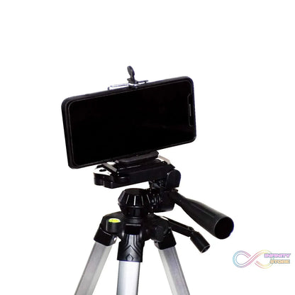 Aluminum tripod with extending legs
