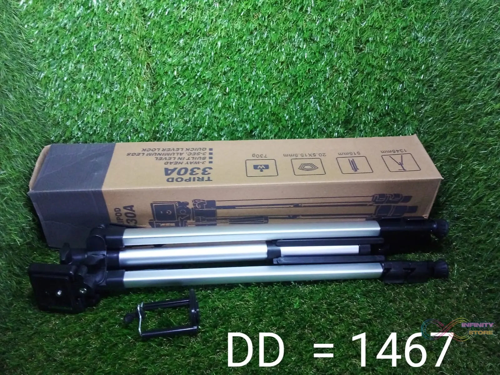 Adjustable tripod with stabilizing legs