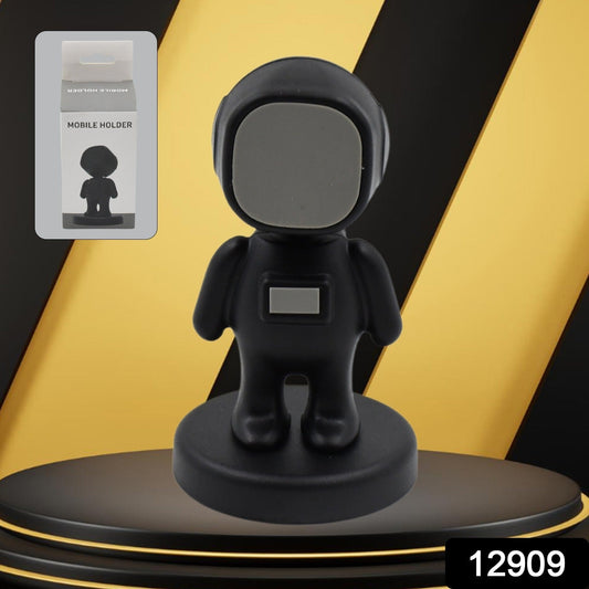 Magnetic Mobile Phone Holder, Cartoon Version of Astronaut Car Holder, Suitable for Car Dashboard, 360° Rotating Magnetic Mobile Holder, Compatible with All Smartphones (1 Pc) - infinityexculsivestore.com
