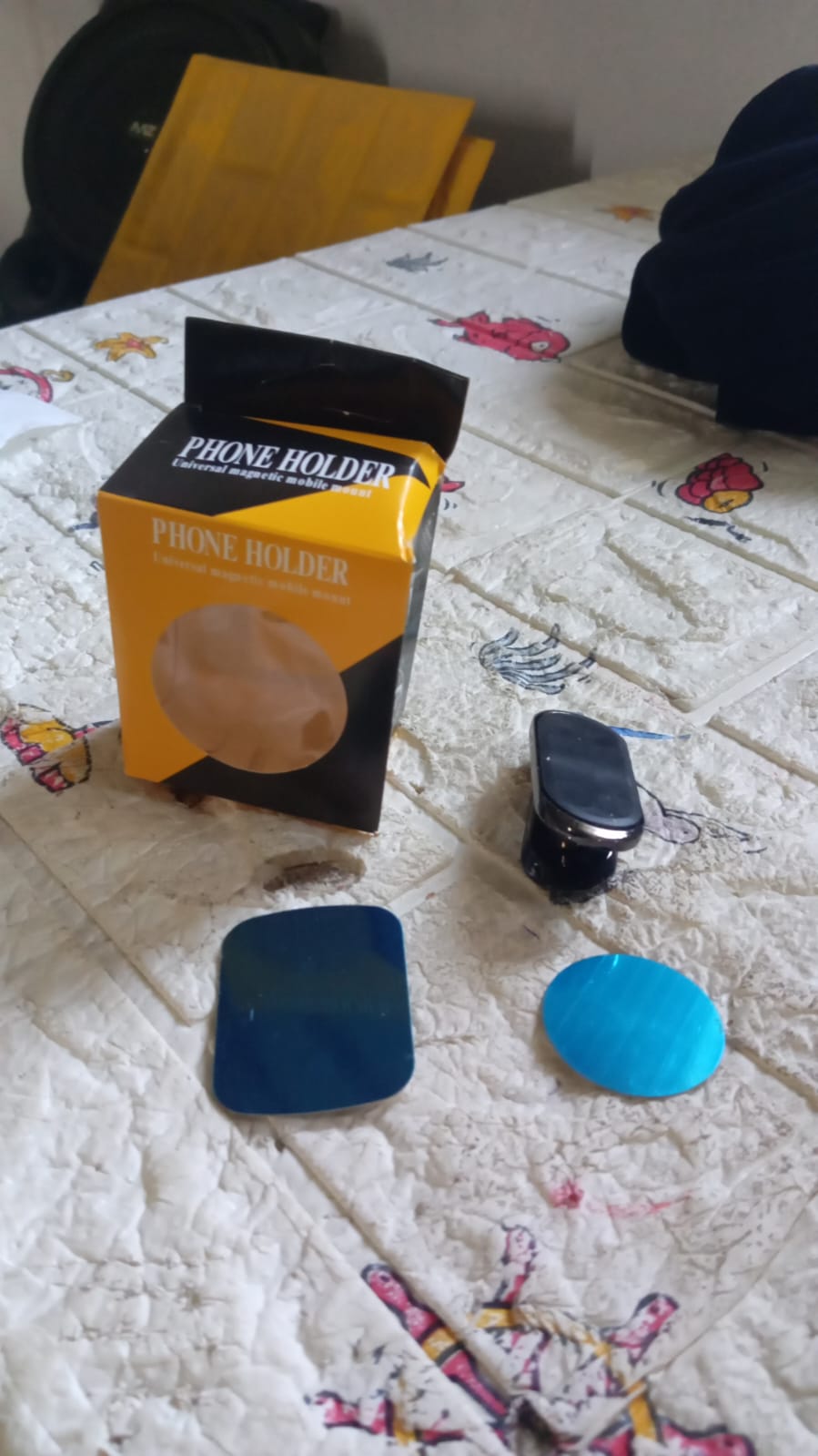 Magnetic Phone Mount/Holder for Car, Super Strong Magnet Universal Car Mount, Dashboard 360° Rotation for Car, Desk, Office, Home & Kitchen for All Smart phones (1 Pc) - infinityexculsivestore.com