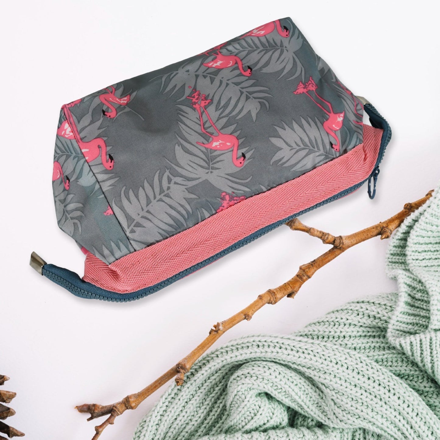 Makeup Bag / Pouch / Travel Cosmetic Bags / Brush Pouch Toiletry Kit Fashion Women Jewelry Organizer with Zipper Portable Purse Pouch (1 pc / 25×13 Cm) - infinityexculsivestore.com