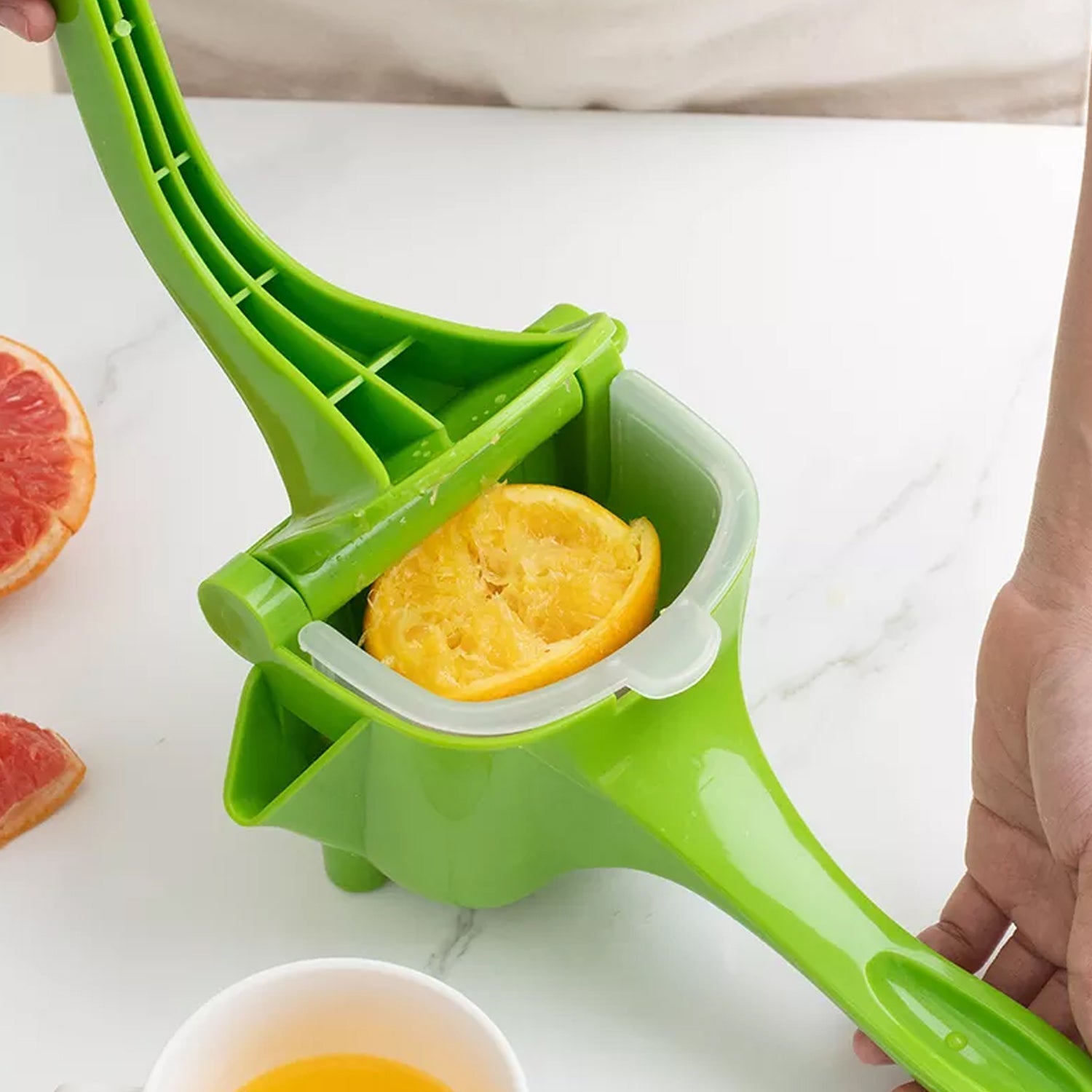 Manual Plastic Fruit Juicer, Hand Press Lemon Squeezer Hand Juicer Citrus Press Juicer Fruit Extractor Tool for Orange, Limes, Lemon ( Brown Box ) - infinityexculsivestore.com