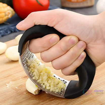 Manual Portable Garlic Crusher (1 Pc) - infinityexculsivestore.com