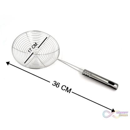 Durable oil strainer for medium-sized batches of fried items