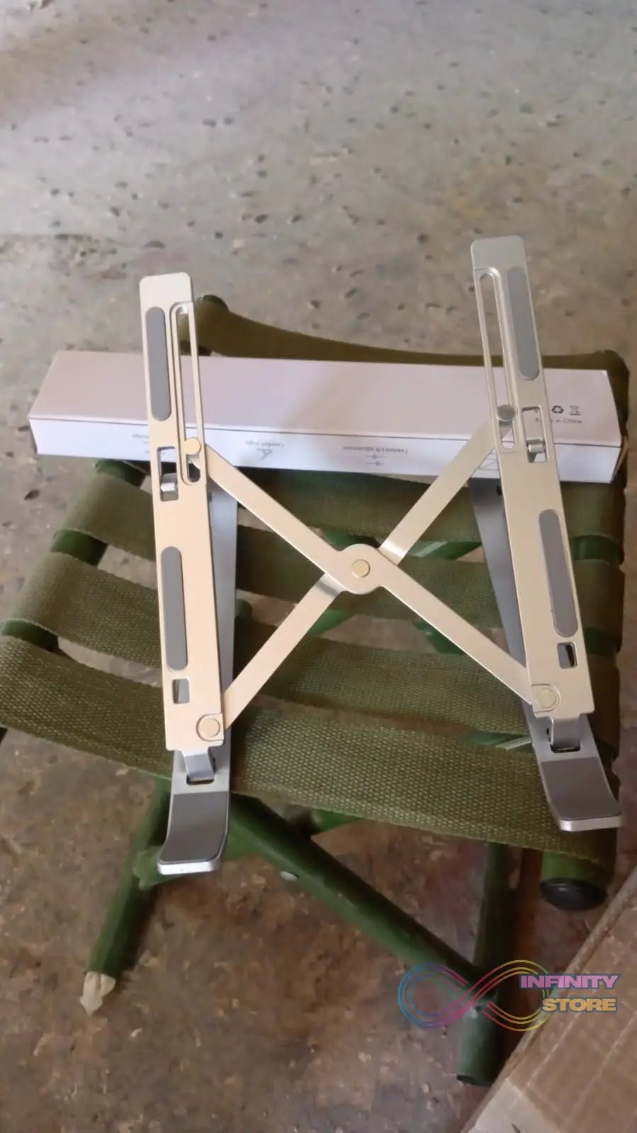 Metal Portable Laptop Stand, with 7 Adjustable Angles (1 Pc) - infinityexculsivestore.com