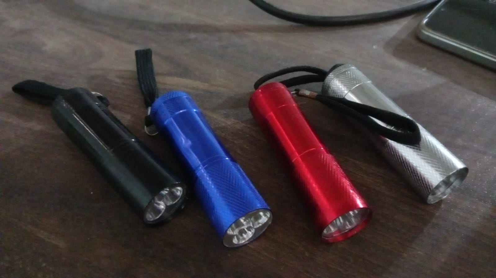 Portable Mini Torch, Super - Bright Mini 3 LED Bulb Pocket Torches - Small Keyring Torch Flashlight for Camping, Hiking, DIY, Travelling, Outdoors and More 3 Battery operated (Battery not included / 1 pc / Mix Color ) - infinityexculsivestore.com