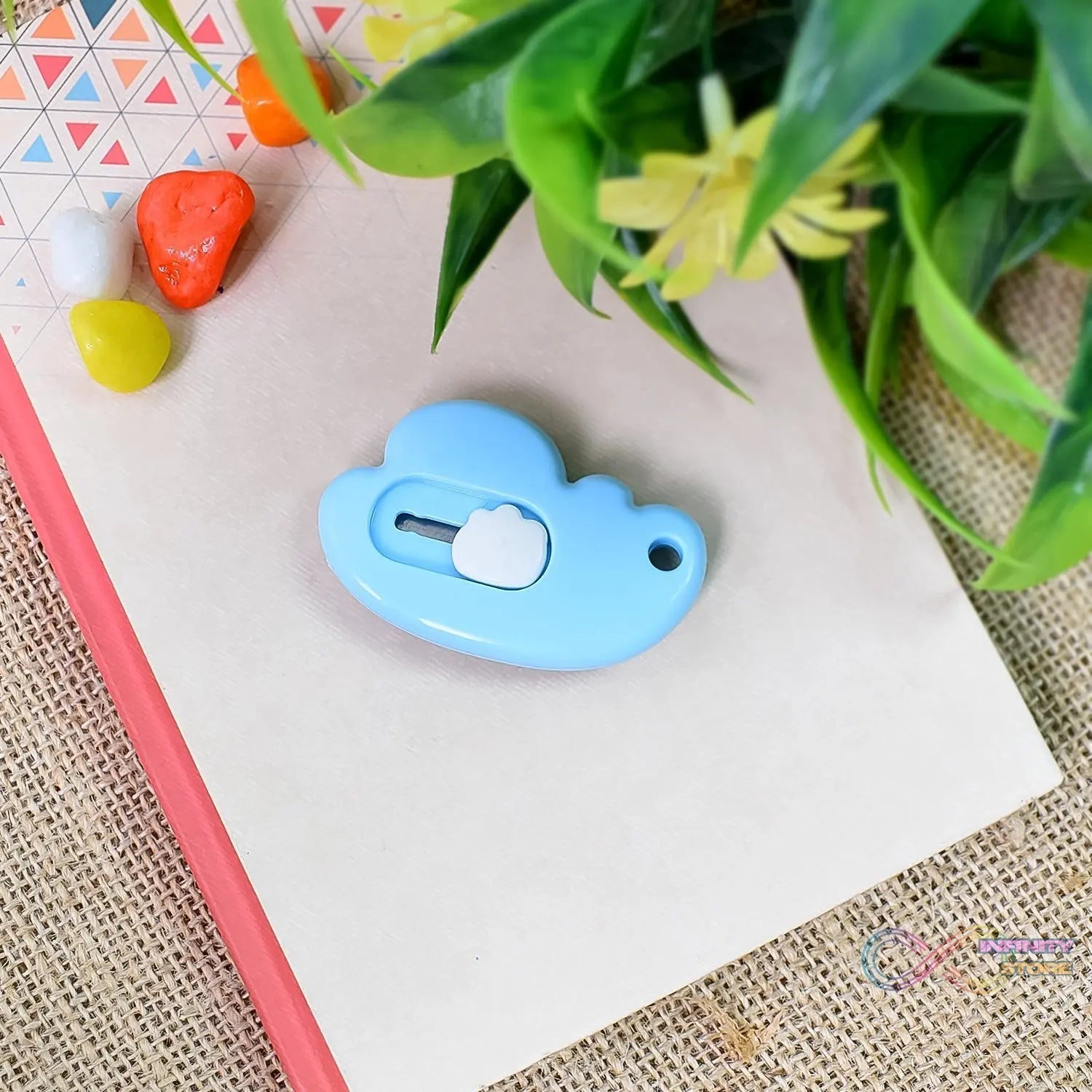 Mini Cloud Shape Cutter Portable Cute Box Cutter (2 Pcs Set) - infinityexculsivestore.com