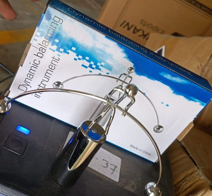 Mini Steel Balance Toy, Decoration Pendulum Newton Cradle Balance Ball Tumbler Desk Toy Metal Man Home Home Decoration Crafts - infinityexculsivestore.com