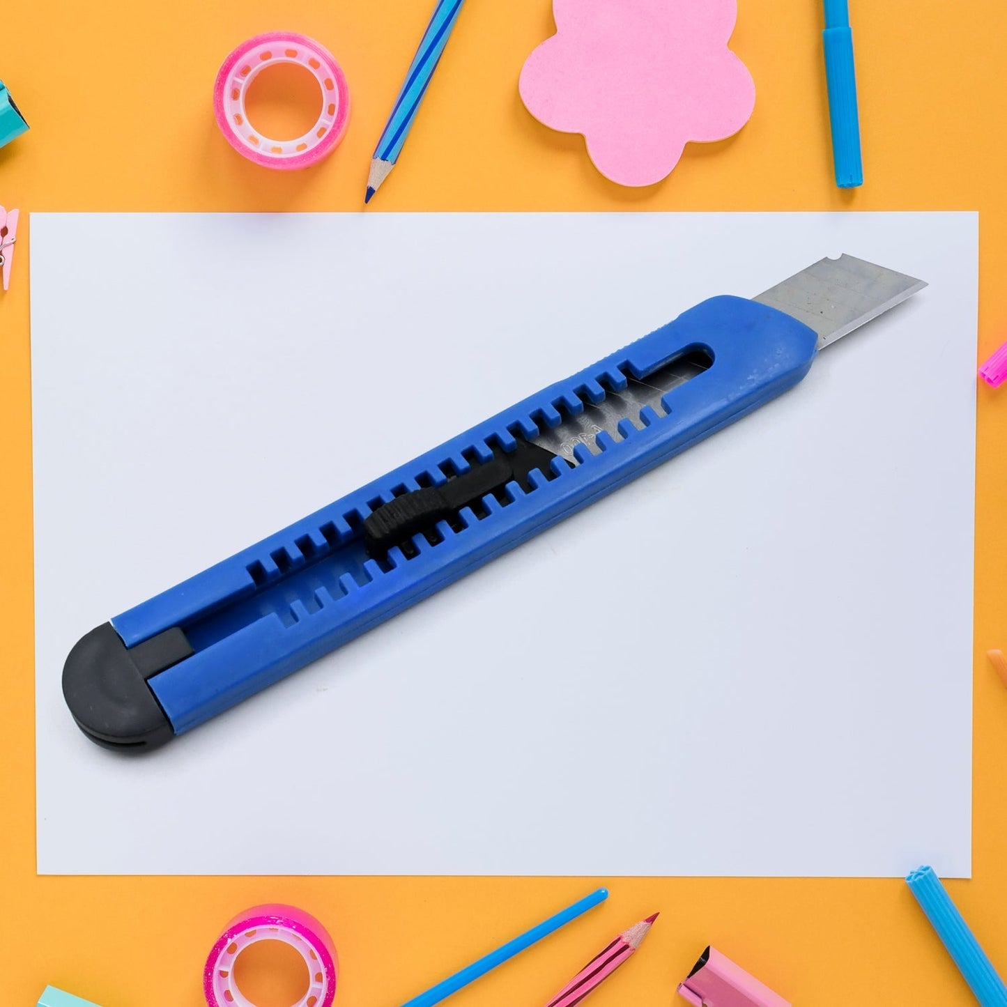 Multi - Use Iron Cutter, Cutting Blade and Precision Knife Blade, Utility Knife - Heavy Duty Industrial Cutter Knife (18mm) - infinityexculsivestore.com