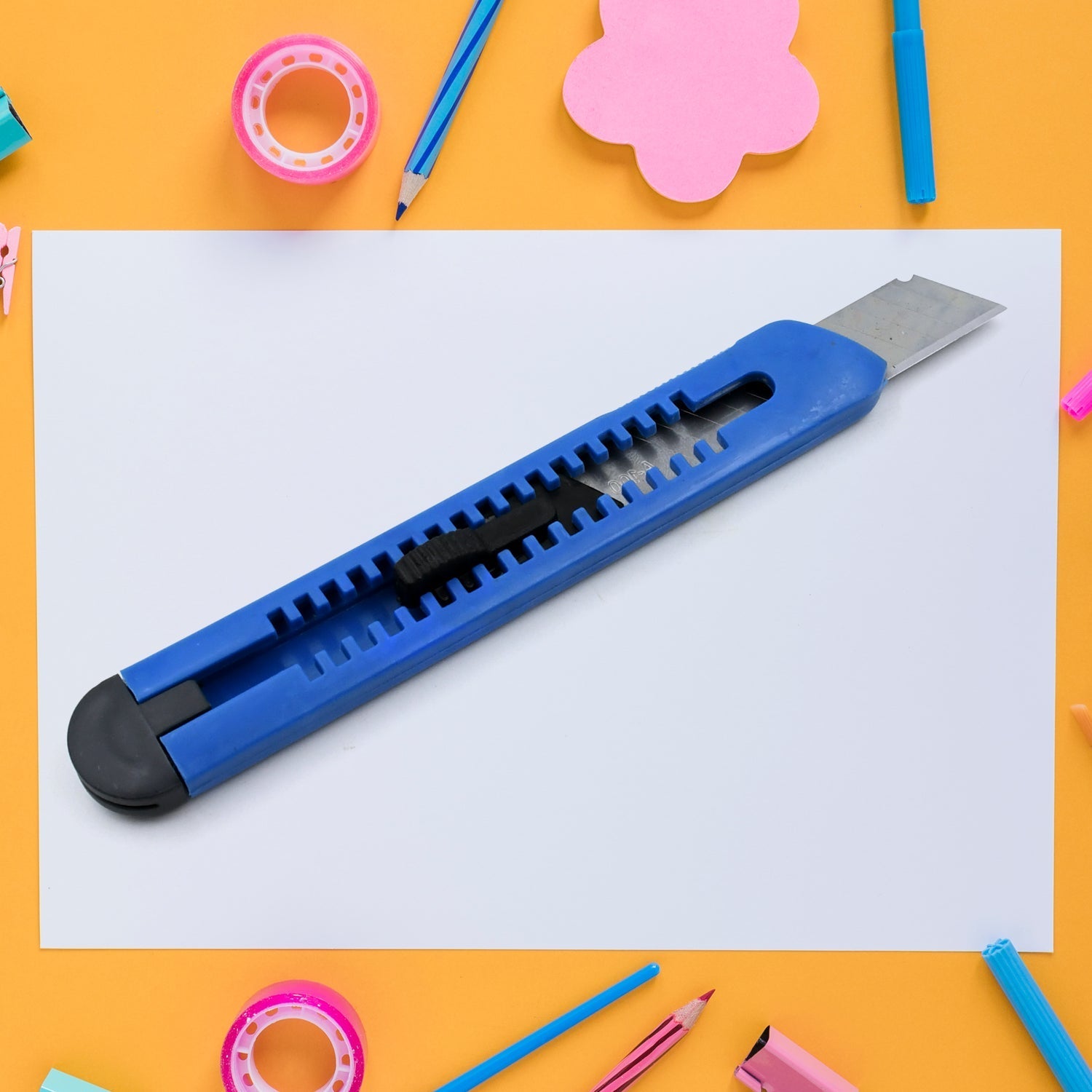 Multi - Use Iron Cutter, Cutting Blade and Precision Knife Blade, Utility Knife - Heavy Duty Industrial Cutter Knife (18mm) - infinityexculsivestore.com