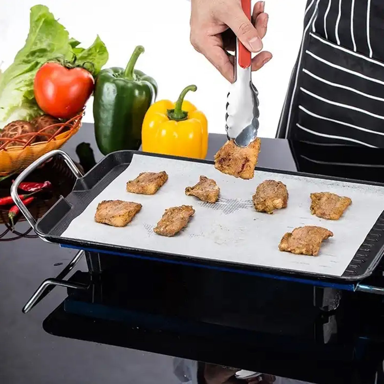 Non - Stick Parchment Paper: Easy Cleanup for Baking, Grilling & More (Microwave & Oven Safe / 5 MTR) - infinityexculsivestore.com