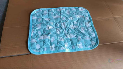 Pet Soft Cat Dog Blanket / Towel, Warm Sleep Mat (50×40 Cm / 1 Pc / Mix Color & Design) - infinityexculsivestore.com