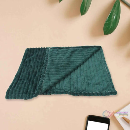 Pet Soft Cat Dog Blanket / Towel, Warm Sleep Mat (70×50 Cm / 1 Pc / Mix Color & Design) - infinityexculsivestore.com