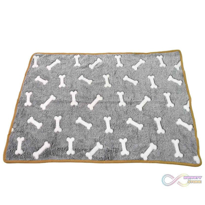 Pet Soft Cat Dog Blanket / Towel, Warm Sleep Mat (75×55 Cm / 1 Pc / Mix Color & Design) - infinityexculsivestore.com