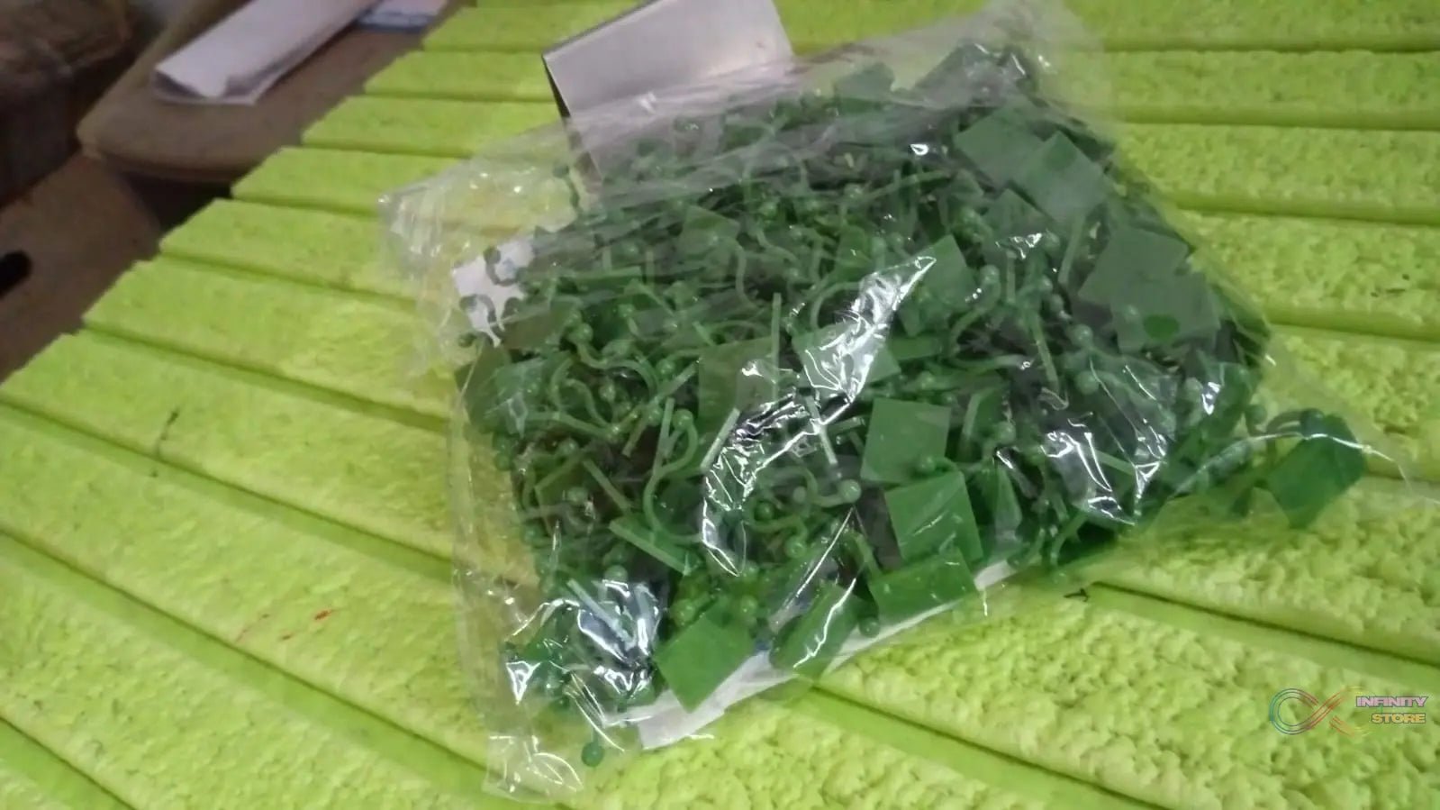 Plant Climbing Wall Fixture Clip Self - Adhesive Hook (200 Pcs Set) - infinityexculsivestore.com