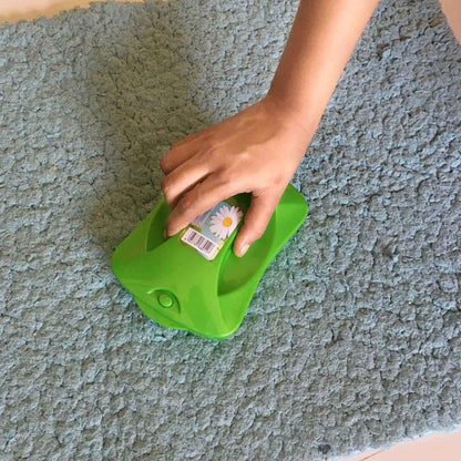 Plastic Handheld Carpet Roller Brush Cleaning with Dust Crumb Collector, Wet, and Dry Brush - infinityexculsivestore.com