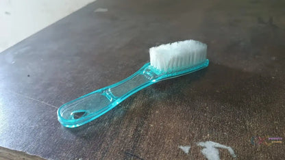 Plastic Handle Shoes Clothes Scrubbing Brush (1 Pc / Mix Color / 19 Cm) - infinityexculsivestore.com