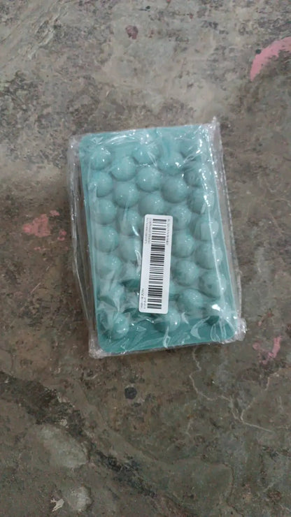 Plastic Round Reusable Ice Cube Ice Ball Mold / Lollipop Candy Maker 33 Moulds (16.5×10 Cm / 1 Pc) - infinityexculsivestore.com