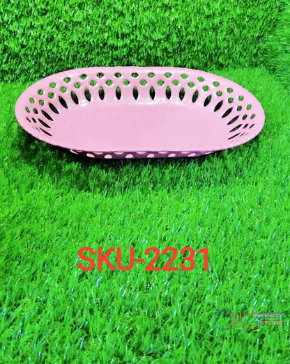 Detailed view of plastic serving tray.