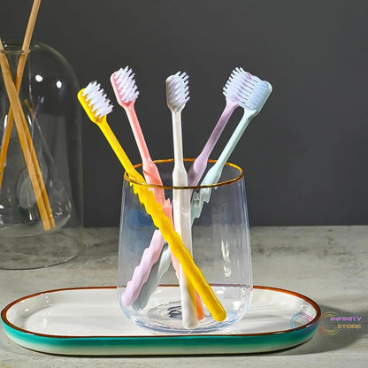 Plastic Toothbrush With Plastic Round Box (20 pcs Set) - infinityexculsivestore.com