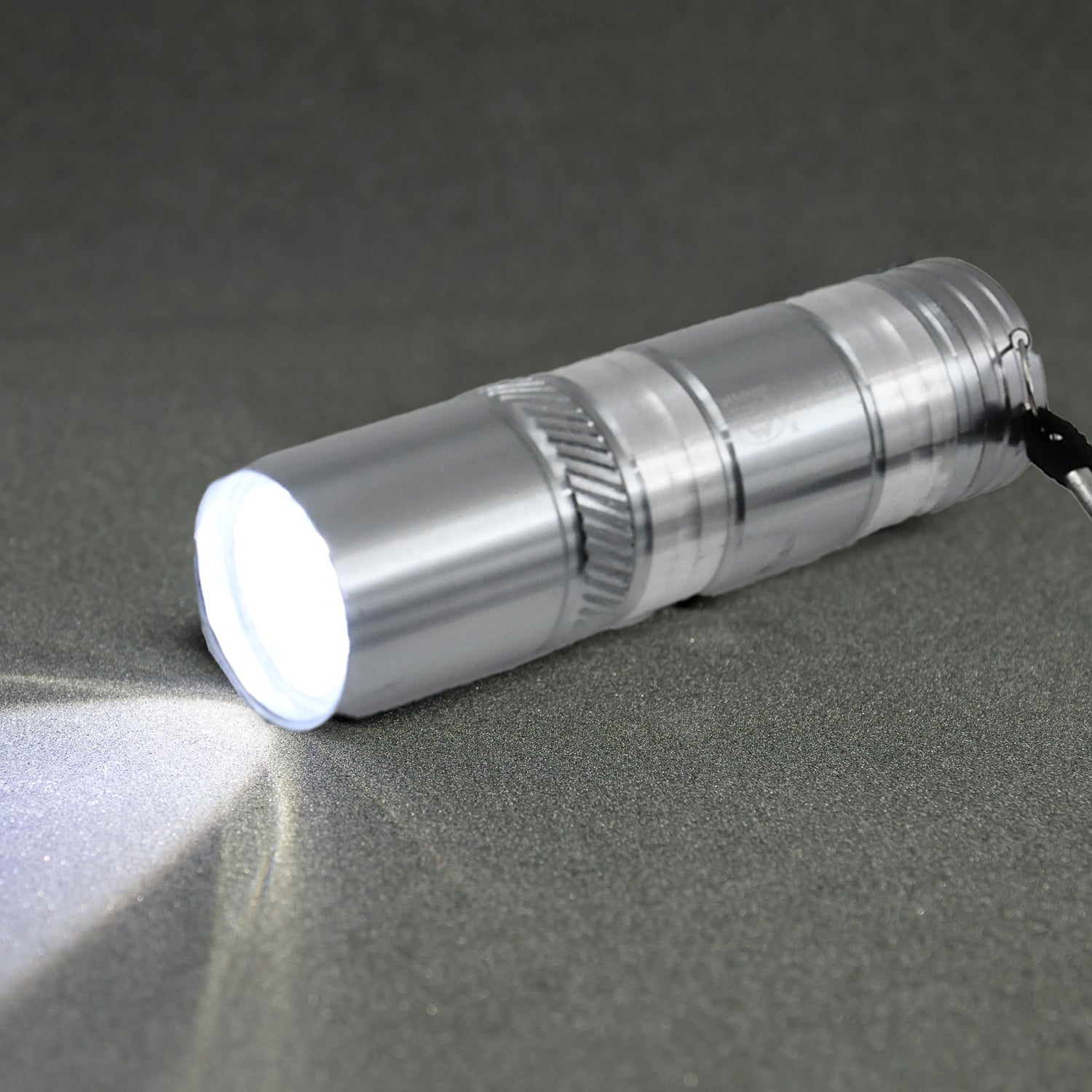 Portable Mini Torch / Flashlight LED Powerful High Lumens Pen Light Easy To Carry, Portable Pocket Compact Torch for Emergency 3 Battery operated (Battery not included / 1 pc) - infinityexculsivestore.com