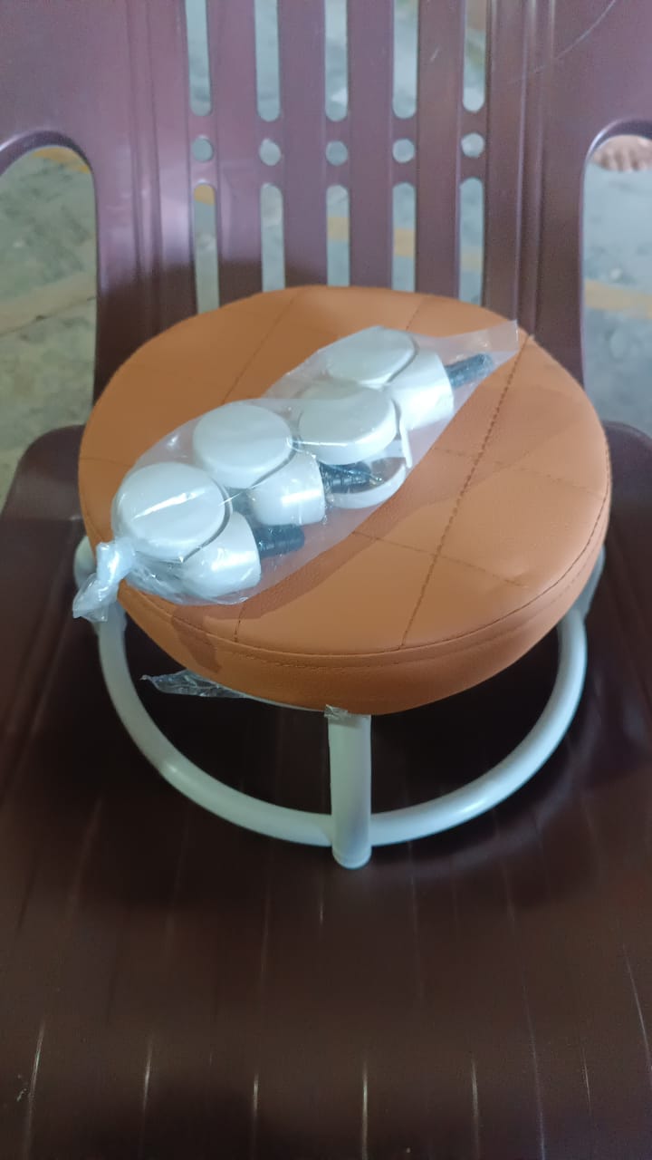 Roller Seat Stool Low Height Rolling Stool Multifunctional Small Household Movable Mini Stool Pulley Wheel Stool for Garage Home Library (1 Pc) - infinityexculsivestore.com