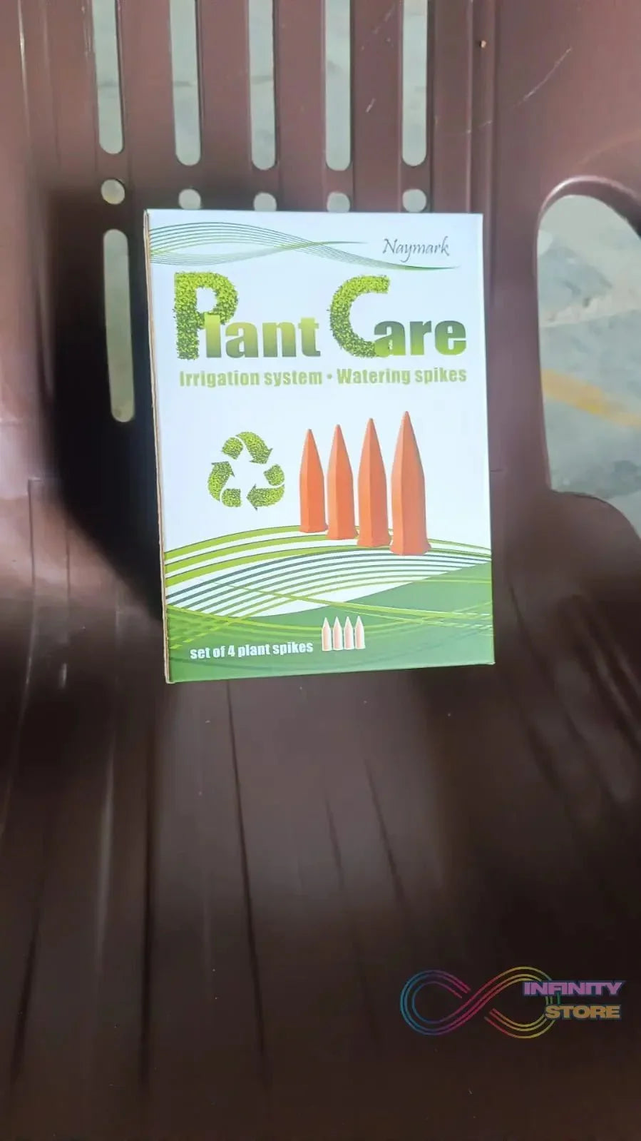 Self Plant Watering Spikes (4 Pcs Set) - infinityexculsivestore.com