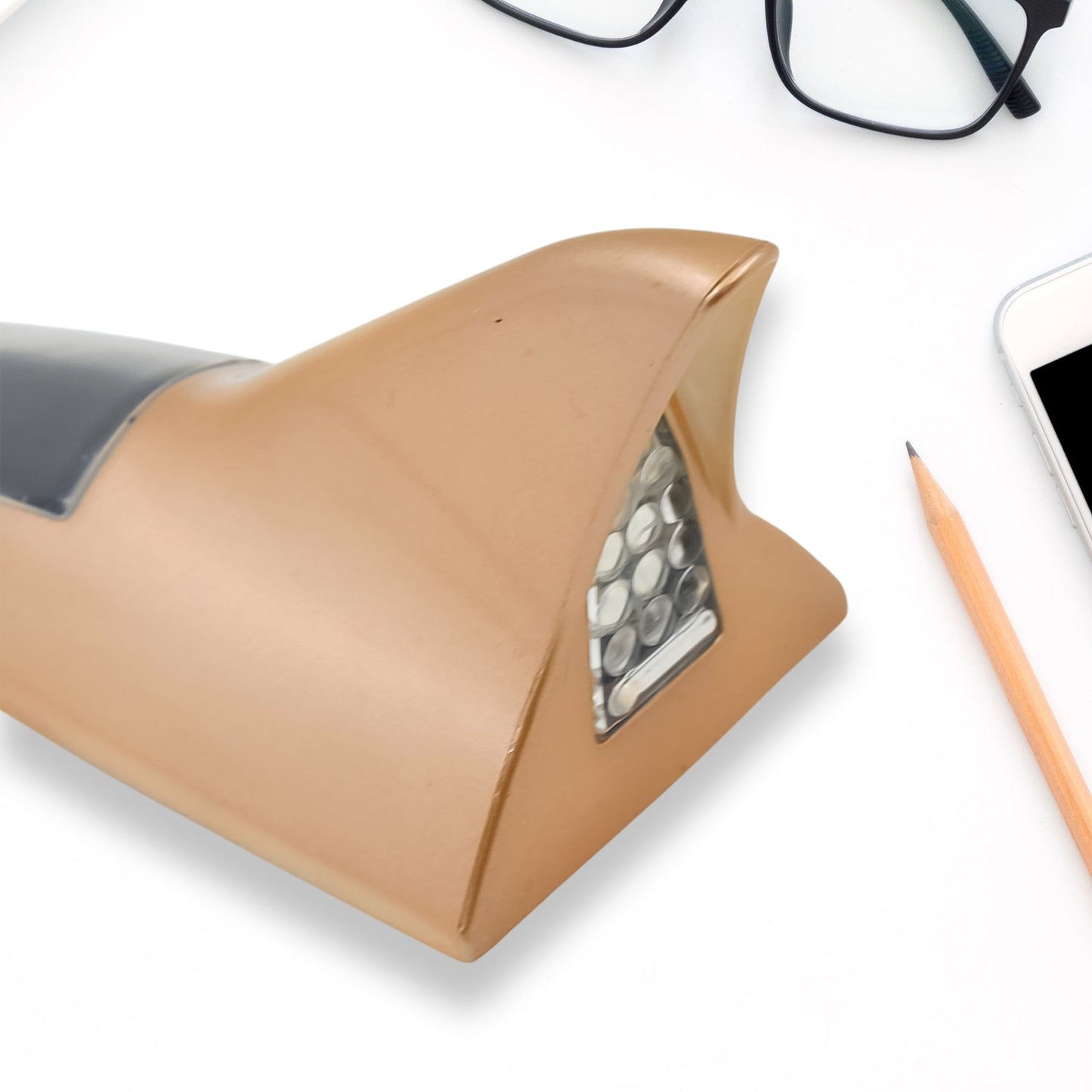 Shark Fin Light With Remote, LED Signal Antenna Solar Shark Fin Car Roof Light Sensor Decoration Flashing Lamps, Solar Powered Radio Signal for Car Lamp Accessories (1 Pc)  - infinityexculsivestore.com