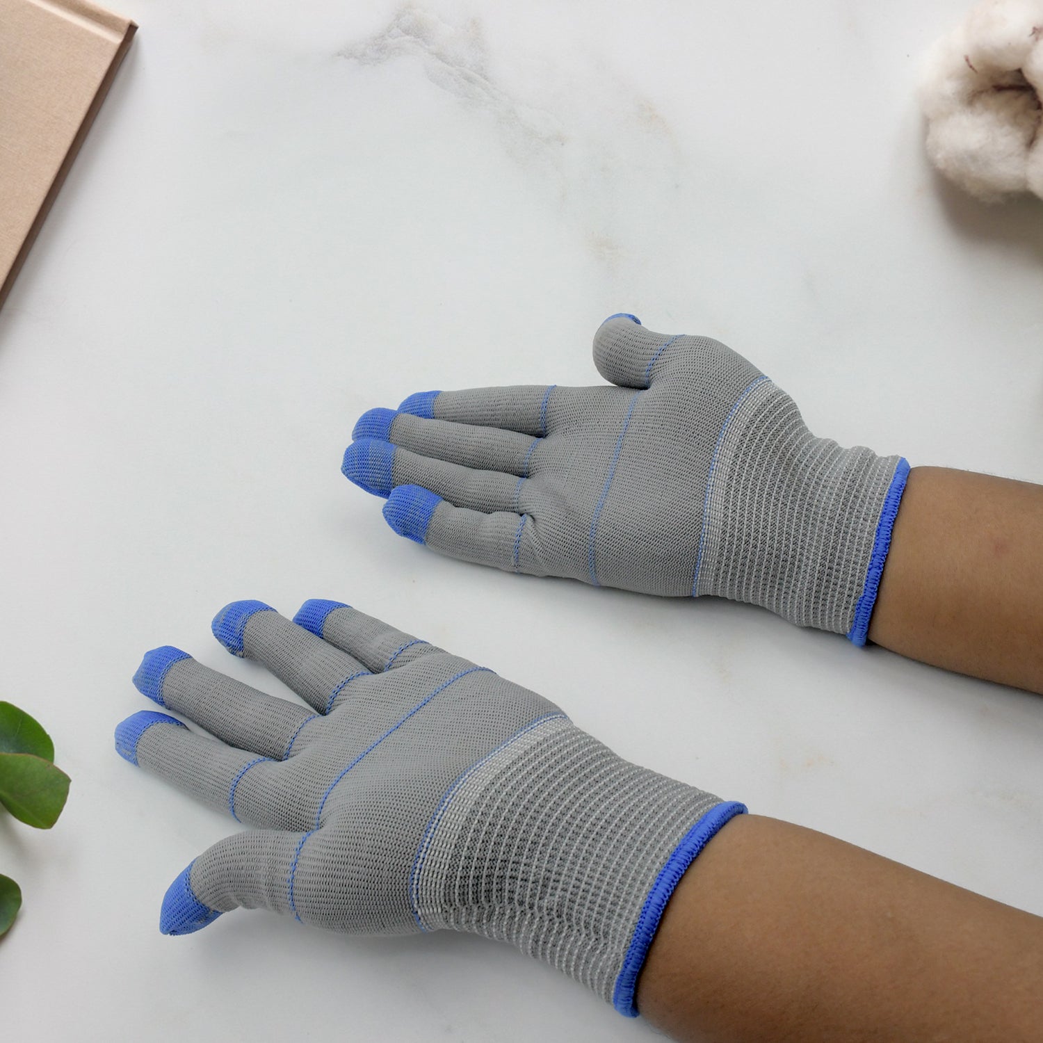 Small 1 Pair Cut Resistant Gloves Anti Cut Gloves Heat Resistant, Nylon Gloves, Kint Safety Work Gloves High Performance Protection. - infinityexculsivestore.com