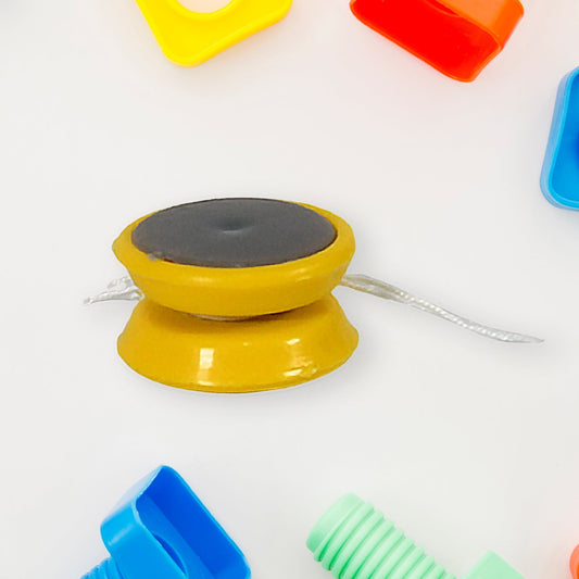 Small yoyo toy with string, rotating yoyo toy, brain exerciser for kids - infinityexculsivestore.com
