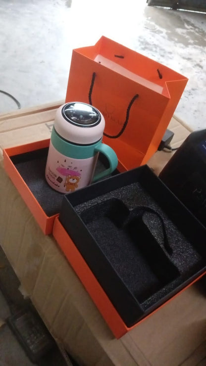 Smart Vacuum Insulated Water Bottle with LED Temperature Display & Gift Color Box (600 ML Approx) - infinityexculsivestore.com