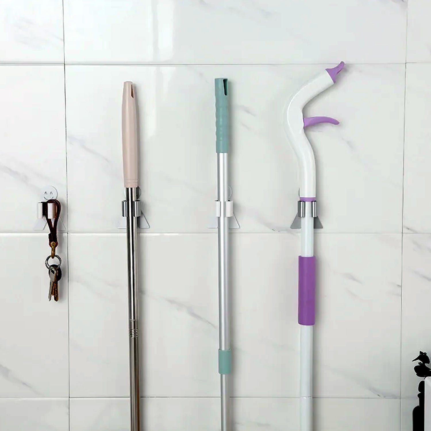 Smile Face Wall Mounted Brush & Broom Organize Holder, Hanger Storage Rack Kitchen Clip Seamless Mop Hook with Mounted Hanging (1Pc) - infinityexculsivestore.com