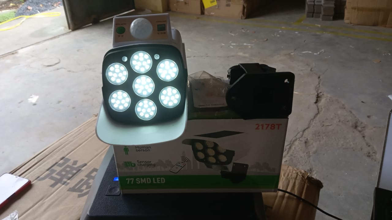 Solar Light Outdoor Motion Sensor Security Camera Shaped Dummy Wall Lamp (1 Pc) - infinityexculsivestore.com