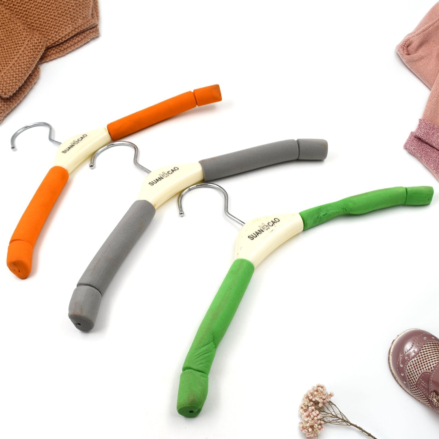 Solid Sponge Hanger Non - Slip Hanger (1 Pc / Mix Color / B Grade) - infinityexculsivestore.com