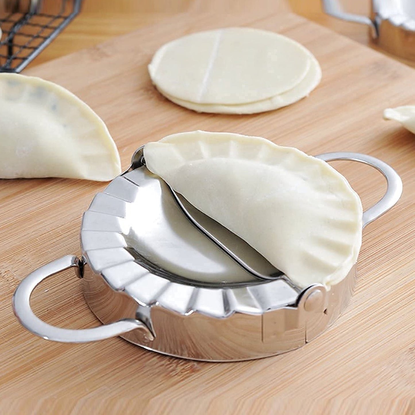 Stainless Steel Dumpling Maker, Dough Cutter Pie Mold Tool. - infinityexculsivestore.com