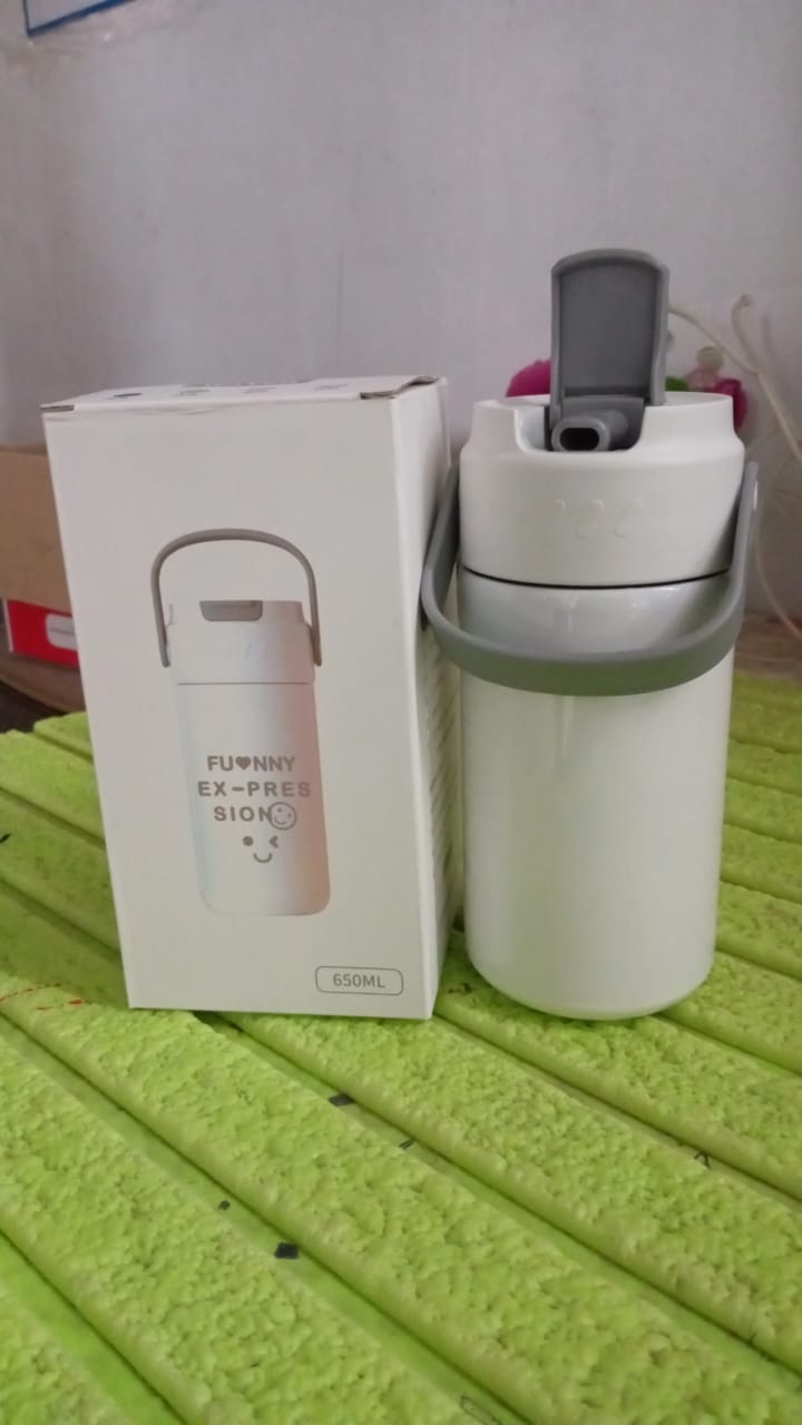 Stainless Steel Mug / Bottle Vacuum Insulated Cup With Handle, Small Cup & Straw (650 ML) - infinityexculsivestore.com