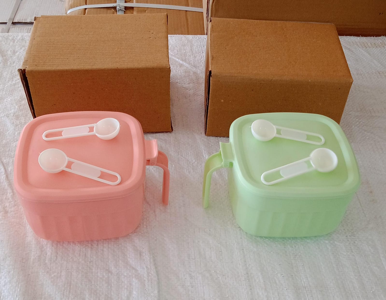 Multipurpose Dry fruit Set, Chocolate, Snacks Storage Box, Masala Box for Home and Kitchen Airtight Dry Fruit Plastic Storage Container Tray Set With Lid & 4 Compartment, 4 Spoon Container for Sweets, Chips, Cookies | (1 Pc) - infinityexculsivestore.com