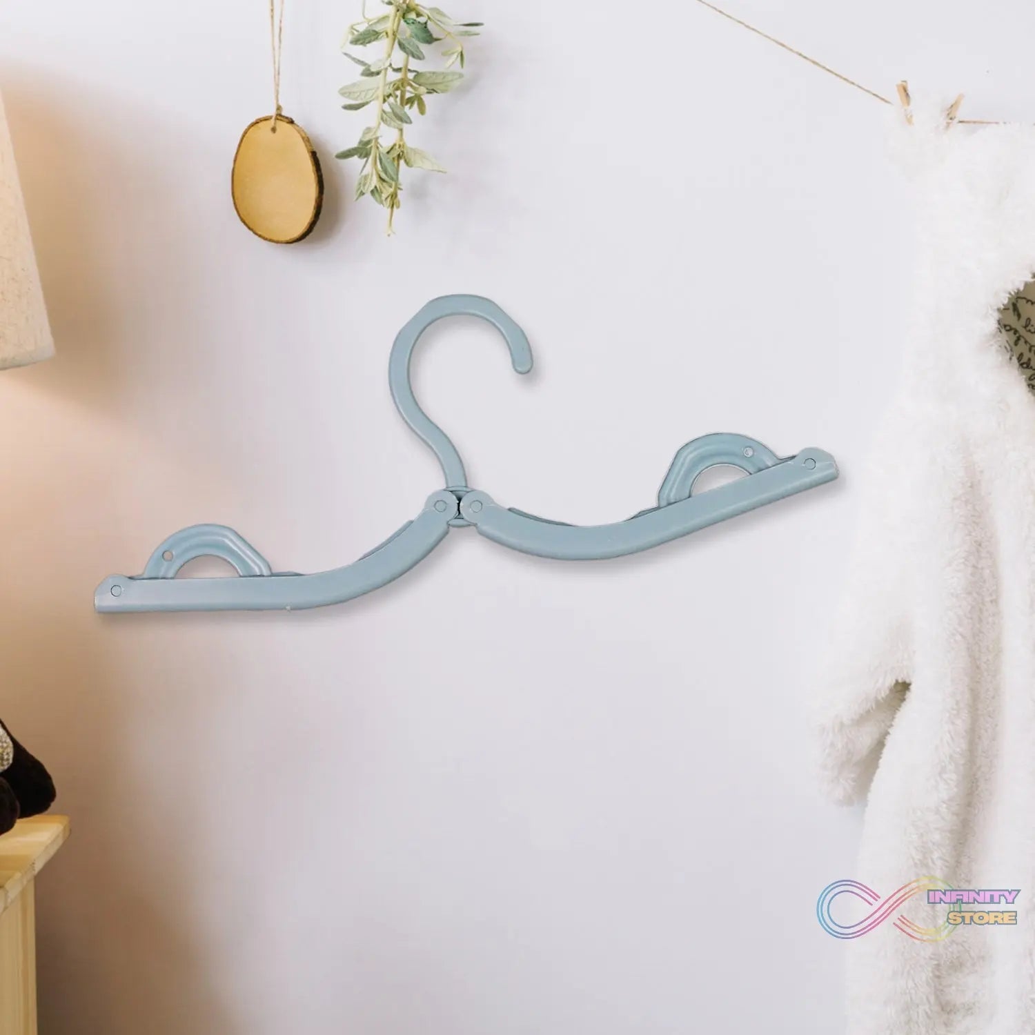Travel Hangers, Portable Folding Clothes Hangers (1 Pc / Big) - infinityexculsivestore.com