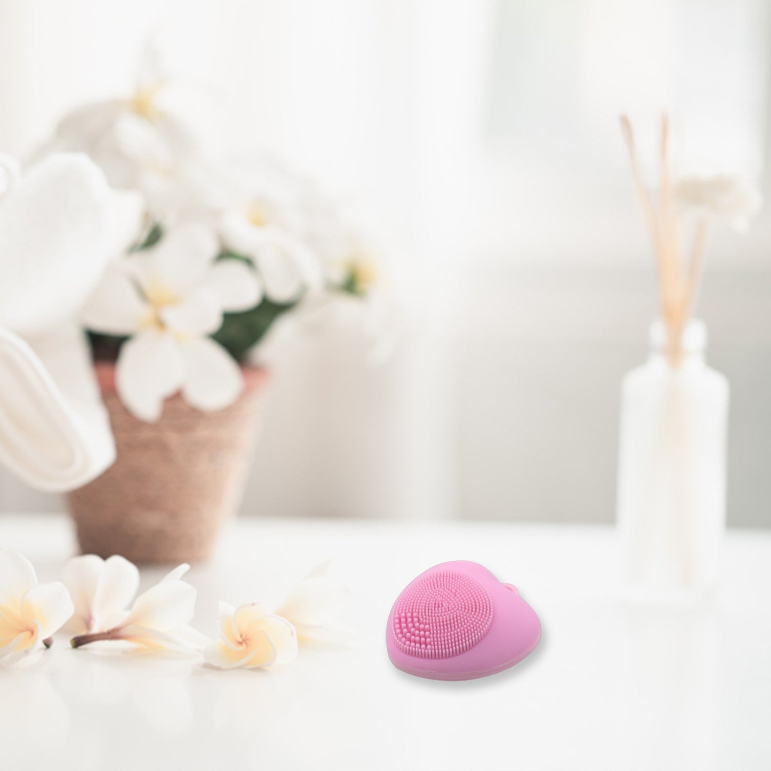 Waterproof Heart - Shaped Face Wash Brush | Silicone Facial Cleansing & Exfoliating Scrubber for Women - infinityexculsivestore.com