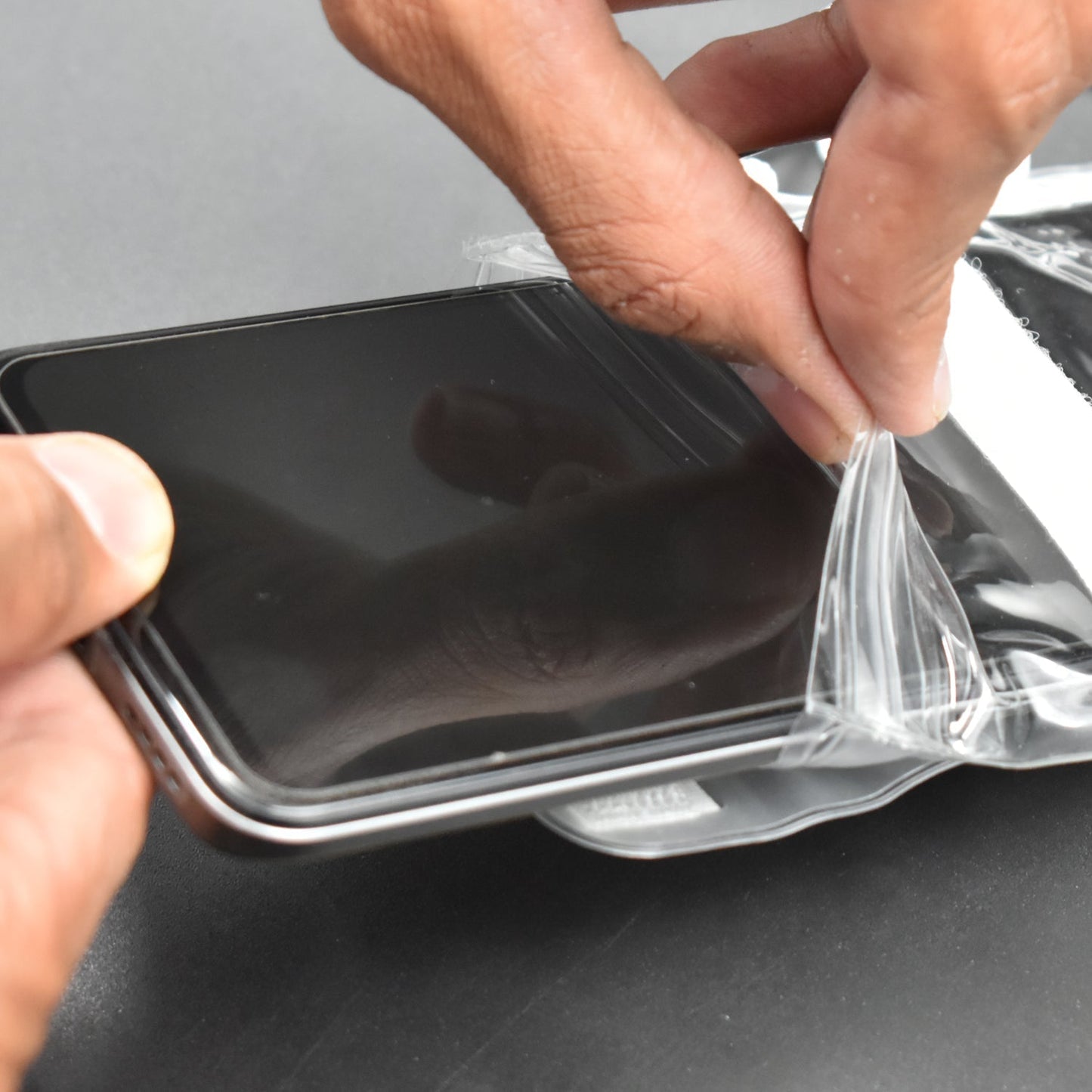 Waterproof Mobile Pouch (6.2 inch , Random Colour) - infinityexculsivestore.com